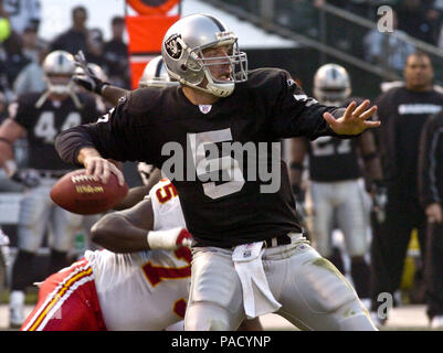 Oakland, California, USA. 5th Dec, 1999. Oakland Raiders vs. Seattle  Seahawks at Oakland Alameda County Coliseum Sunday, December 5, 1999.  Raiders beat Seahawks 30-21. Oakland Raiders wide receiver James Jett (82)  and