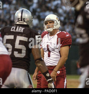 Oakland, Californie, USA. Août 26, 2005. Arizona Cardinals kicker Neil Rackers (1) le vendredi, 26 août 2005 à Oakland, Californie. Les Cardinaux défait les Raiders 17-16 dans un match pré-saison. Crédit : Al Golub/ZUMA/Alamy Fil Live News Banque D'Images