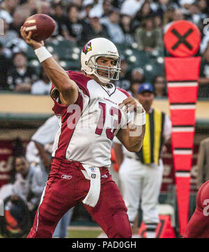 Oakland, Californie, USA. Août 26, 2005. Arizona Cardinals quarterback Kurt Warner (13) le vendredi, 26 août 2005 à Oakland, Californie. Les Cardinaux défait les Raiders 17-16 dans un match pré-saison. Crédit : Al Golub/ZUMA/Alamy Fil Live News Banque D'Images