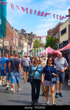 Windsor, Royaume-Uni. 22 juillet 2018. UK Météo : ciel bleu avec des nuages sur une chaude journée à Windsor. Matthieu Ashmore/Alamy Live News Banque D'Images