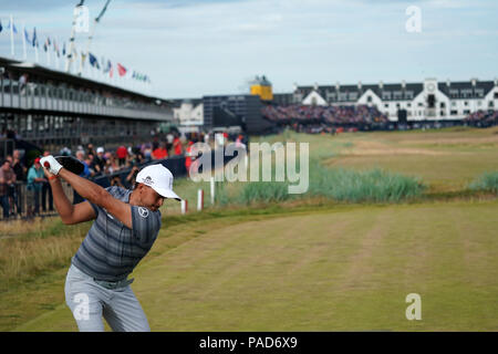 Carnoustie, Angus, au Royaume-Uni. 21 juillet, 2018. United States' Rickie Fowler tees off au 18e trou lors du troisième tour de la 147e Open Golf Championship Carnoustie Golf Links à Carnoustie, en Écosse, Angus, le 21 juillet 2018. Credit : Koji Aoki/AFLO SPORT/Alamy Live News Banque D'Images