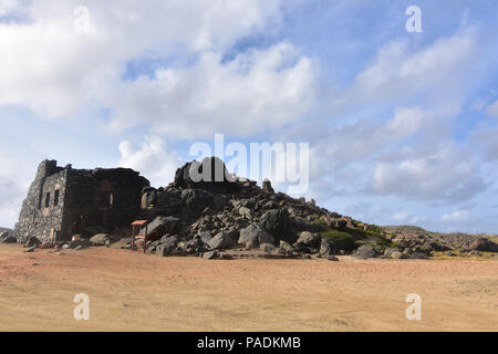 Ancienne mine d'étonnantes ruines à Aruba Banque D'Images