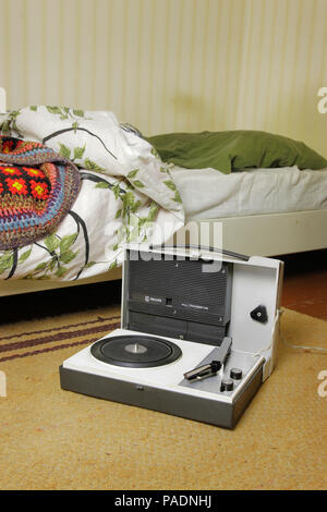 Record Player dans une chambre Banque D'Images