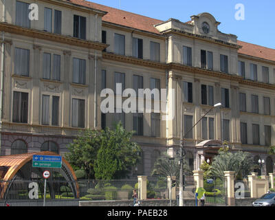 Bâtiment, Arquidiocesano École, Domingos de Moraes Avenue avec Pedro de Toledo Street, Vila Mariana, São Paulo, Brésil Banque D'Images