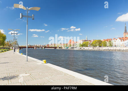 Szczecin en Pologne / vue front de la partie historique de la ville Banque D'Images