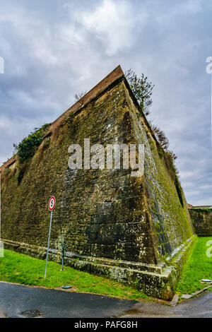 Vue extérieure du forte di Belvedere fort, au quartier de l'Oltrarno à Florence ville, Italie Banque D'Images