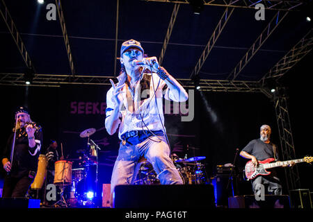 Sestri Levante Genova Italie 21 juillet 2018 Gogol Bordello live au Festival 2018 Mojotic © Roberto Finizio / Alamy Banque D'Images