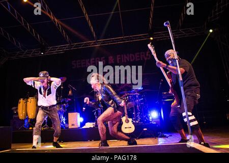 Sestri Levante Genova Italie 21 juillet 2018 Gogol Bordello live au Festival 2018 Mojotic © Roberto Finizio / Alamy Banque D'Images