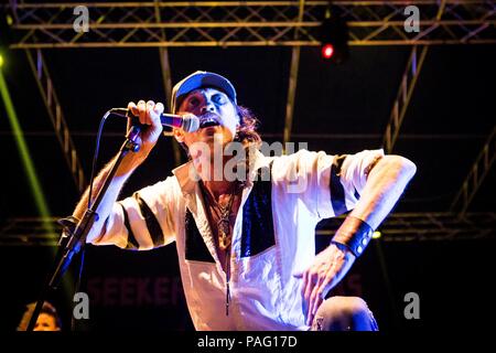 Sestri Levante Genova Italie 21 juillet 2018 Gogol Bordello live au Festival 2018 Mojotic © Roberto Finizio / Alamy Banque D'Images