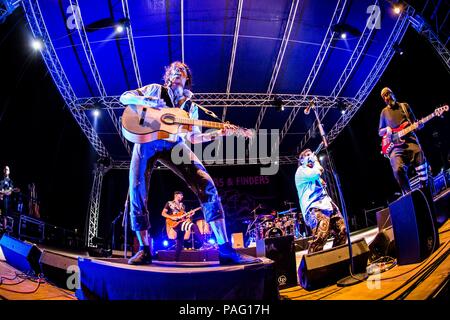 Sestri Levante Genova Italie 21 juillet 2018 Gogol Bordello live au Festival 2018 Mojotic © Roberto Finizio / Alamy Banque D'Images