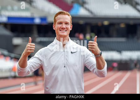 Londres, Royaume-Uni. 22 juillet 2018. Greg Rutherford (GBR) pose photo pour les médias au cours de l'IAAF Diamond League 2018 - Muller Anniversaire Jeux à Londres Stadium le dimanche 22 juillet 2018. Londres, Angleterre. Credit : Crédit : Wu G Taka Taka Wu/Alamy Live News Banque D'Images