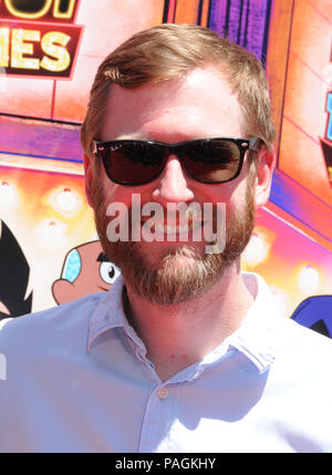 HOLLYWOOD, CA - le 22 juillet : Directeur/auteur/producteur Aaron Horvath assiste à la Warner Bros Pictures' Première mondiale de 'Teen Titans Go ! Au cinéma' le 22 juillet 2018 au Théâtre chinois de Grauman à Hollywood, Californie. Photo de Barry King/Alamy Live News Banque D'Images