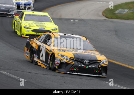 Loudon, New Hampshire, USA. 22 juillet, 2018. Erik Jones (20) apporte sa voiture à travers les virages pendant la 301 Casino Foxwoods Resort au New Hampshire Motor Speedway de Loudon, New Hampshire. Crédit : Chris Owens Asp Inc/ASP/ZUMA/Alamy Fil Live News Banque D'Images