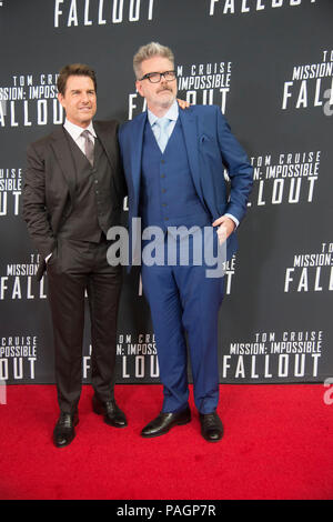 Washington DC, 22 juillet 2018, USA : Le nouveau film de Tom Cruise, Mission Impossible : Fallout, a sa première au Smithsonian Air and Space Museum de Washington DC. Certaines des stars participant à includeTom, Croisière et directeur/auteur/producteur Christopher McQuarrie. Patsy Lynch/Alamy Banque D'Images