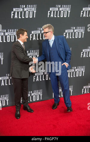 Washington DC, 22 juillet 2018, USA : Le nouveau film de Tom Cruise, Mission Impossible : Fallout, a sa première au Smithsonian Air and Space Museum de Washington DC. Certaines des stars participant à includeTom et directeur de croisière/auteur/producteur Christopher McQuarrie. Patsy Lynch/Alamy Banque D'Images