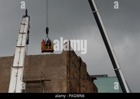 Glasgow, Royaume-Uni. 23 juillet 2018. Porte-parole d'Gatnethill Les résidents déplacés encore sur le site du groupe que le démantèlement travaille à la Glasgow School of Art de continuer. Credit : Pawel Pietraszewski/Alamy Live News Banque D'Images