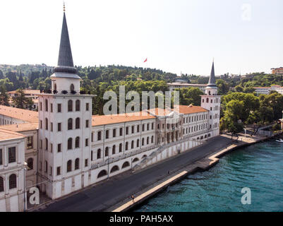 Vue aérienne de Militaire Kuleli High School de la ville d'Istanbul, Turquie. Bâtiment historique. Banque D'Images