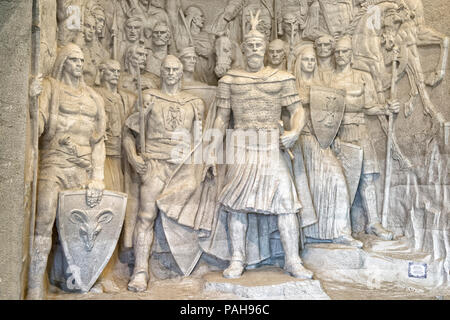 George Castriot Skanderberg statue à l'entrée du musée, château, Saranda, Albanie Saranda Banque D'Images