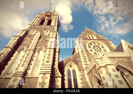 Cathédrale anglicane de ChristChurch Christchurch, Canterbury, Nouvelle-Zélande. Retro style couleur croix traitées. Banque D'Images