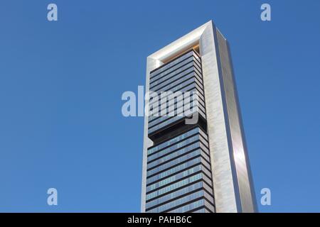 MADRID - 23 OCTOBRE : Torre Caja Madrid building le 23 octobre 2012 à Madrid. Torre Caja Madrid est le plus grand bâtiment en Espagne (en 2013), il est Banque D'Images