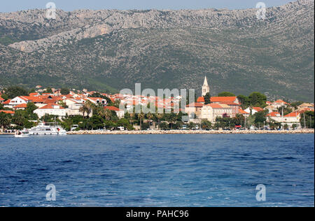 Petite ville balnéaire d'Orebic, sur la péninsule de Peljesac, Croatie Banque D'Images