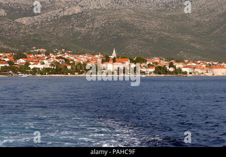 Petite ville balnéaire d'Orebic, sur la péninsule de Peljesac, Croatie Banque D'Images