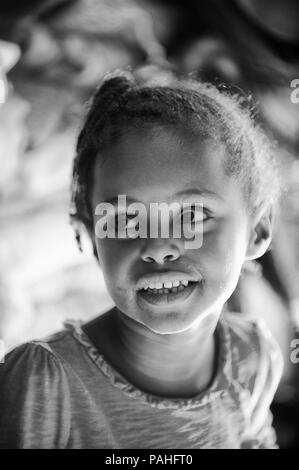 L'Éthiopie, d'Axoum - Sep 30, 2011 : Portrait d'une femme éthiopienne non identifiés avec des tresses traditionnelles en Ethiopie, Sep.30, 2011. La population en Éthiopie su Banque D'Images