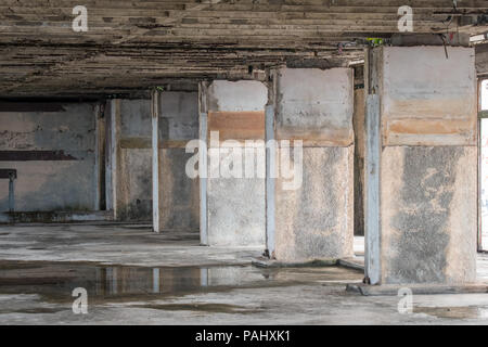 Un regard sur l'intérieur de l'hôtel abandonné, une fois la Ducor plus importants hôtels à Monrovia, Libéria Banque D'Images