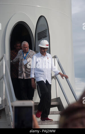 Le Président de l'Indonésie, Joko Widodo inaugure Sidrap Sidenreng Rappang Wind Farm in Regency, Sulawesi du Sud le 2 juillet 2018. Banque D'Images