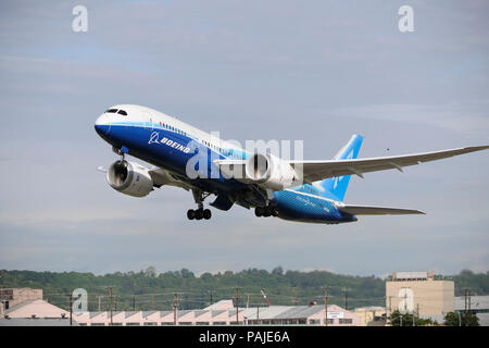 Le premier Boeing 787-8 Dreamliner prototype s'envolent Banque D'Images