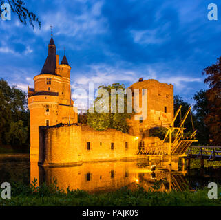 Château de Duurstede à Wijk bij Duurstede Pays-bas autour de crépuscule au printemps Banque D'Images