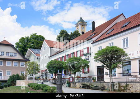 Bad Birnbach : rue Am Berg, de l'église Maria Himmelfahrt en Allemagne, Bavière, Bayern, Niederbayern, Basse-Bavière Banque D'Images