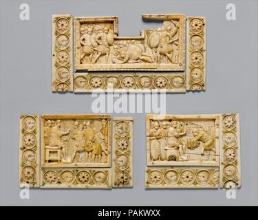 Plaques avec des scènes de l'histoire de Josué. Culture : Byzantine. Dimensions : 17,190.135a-c : a : 2 1/2 x 3 9/16 x 1/4 in. (6,3 x 9 x 0,6 cm) ; b : 1 1/16 x 3 9/16 x 1/16 in. (2,7 x 9,1 x 0,2 cm) ; c : 3 5/8 x 1 x 1/16 in. (9,2 x 2,6 x 0,2 cm) 17,190.136a-c : a : 2 9/16 x 3 7/16 x 1/4 in. (6,5 x 8,7 x 0,6 cm) ; b : 3 x 9/16 x 1 1/16 in. (9 x 2,5 x 0,2 cm) ; c : 1 x 3 1/2 x 1/16 in. (2,6 x 8,9 x 0,2 cm) 17,190.137a-c : a : 2 1/2 x 3 9/16 x 1/4 in. (6,3 x 9 x 0,6 cm) ; b : 1 1/16 x 3 9/16 x 1/16 in. (2,7 x 9,1 x 0,2 cm) ; c : 3 5/8 x 1 x 1/16 in. (9,2 x 2,6 x 0,2 cm). Date : 900-1000. Ces panneaux sont d'une ca Banque D'Images