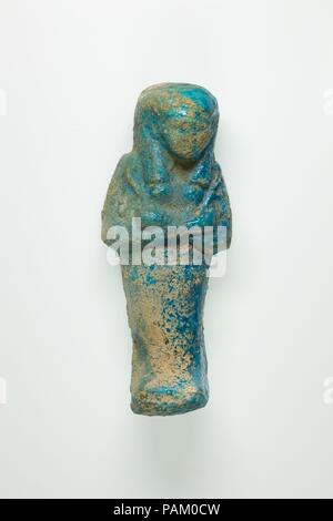 Henettawy Shabti de travailleur (C), fille d'Isetemkheb. Dimensions : h. 11.8 × w. 4,7 × d. 3,4 cm (4 5/8 x 1 7/8 x 1 5/16 in.). Dynastie DYNASTIE : 21. Date : ca. 990-970 av. J.-C.. Musée : Metropolitan Museum of Art, New York, USA. Banque D'Images