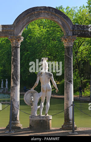 Tivoli, Italie - 21 Avril 2014 : de la Canopus - Hadrien Le la Villa d'Hadrien (Villa Adriana en italien) est un grand complexe archéologique romain à VTI Banque D'Images