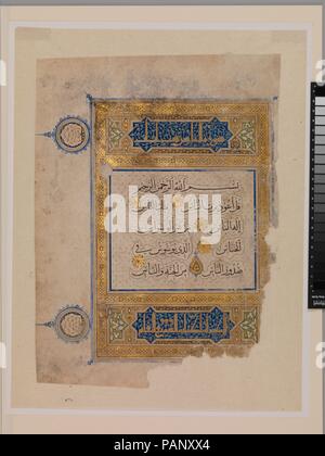 Folio à partir d'un Coran manuscrit. Dimensions : 14 1/2 x 10 7/8in. (36,8 x 27,6cm). Date : début du xive siècle. Musée : Metropolitan Museum of Art, New York, USA. Banque D'Images