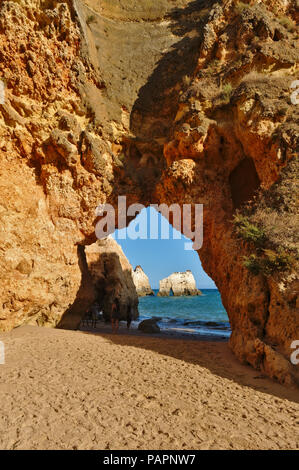 Tres Irmaos (trois Frères) plage à Portimao. Algarve, Portugal Banque D'Images