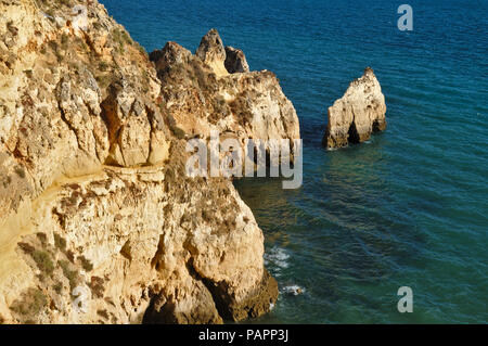 Praia dos Tres Irmaos (trois frères) plage d'Algarve, Portugal Banque D'Images