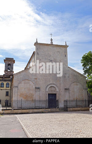 CORFINIO, ITALIE - septembre 06,2015 : Basilique de San Valvense à Corfinio Pelino, L'Aquila, dans la région des Abruzzes - Italie Banque D'Images