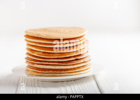 Grosse pile de crêpes Banque D'Images