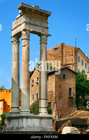 Temple d'Apollon Sosien - Ruines par le Teatro di Marcello, Rome - Italie Banque D'Images