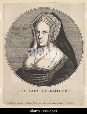 La femme Guldeforde (Lady Mary Guildford). Artiste : Après Hans Holbein le Jeune (allemand, Augsbourg 1497/98-1543 London). Fiche Technique : Dimensions : 5 × 7/16 7/16 in. (13,8 × 1,1 cm). Graveur : Wenceslaus Hollar (Bohème, Prague 1607-1677 Londres). Sitter : Lady Mary Guildford (Britsh, décédé après 1533). Date : 1647. Portrait de Mary Guildford, près d'un demi-longueur à gauche, en regardant vers le spectateur, portant un bonnet, parée de voile, necklave avec pendentif et chaîne avec cinq boucles sur corsage coupe-bas ; dans une cocarde ; après Hans Holbein. Musée : Metropolitan Museum of Art, New York, USA. Banque D'Images