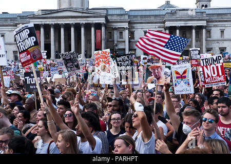 Au cours de sa protestation anti Trump visite de London. Centre de Londres le 13 juillet 2018 Banque D'Images