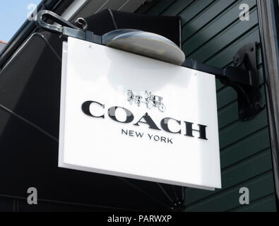 Coach store logo signe, UK Banque D'Images