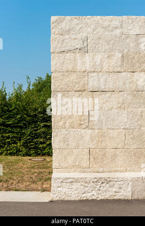 Détail architectural de mur de granit d'Álvaro Siza, Promenade, site Vitra à Weil am Rhein, Allemagne Banque D'Images