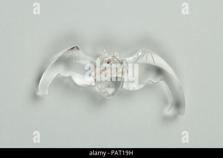 Netsuke de Bat. Culture : le Japon. Dimensions : H. 2 1/2 in. (6,4 cm) ; W. 7/8 in. (2,2 cm). Date : du 19e siècle. Musée : Metropolitan Museum of Art, New York, USA. Banque D'Images