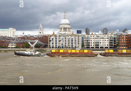 Vue de Londres sur la Tamise Banque D'Images