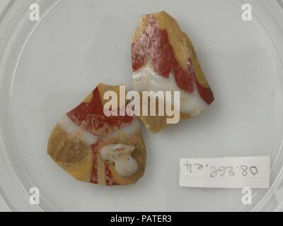 Des fragments de verre. Culture : le copte. Dimensions : Stockage (petri diam.) : 3 7/16 in. (8,8 cm). Date : 4ème au début du 5e siècle. Musée : Metropolitan Museum of Art, New York, USA. Banque D'Images