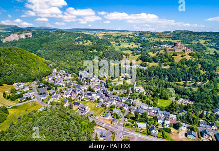 Avis de Murol, un village dans le Puy-de-Dôme département de France Banque D'Images