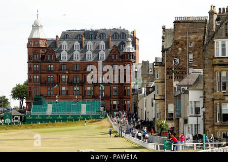 25 juillet 2018, l'Old Course à St Andrews, St Andrews, Écosse), à l'Omnium senior des championnats de golf 2018, jour de pratique ; une vue générale de St Andrews à la recherche vers le bas vers le 18ème green Banque D'Images